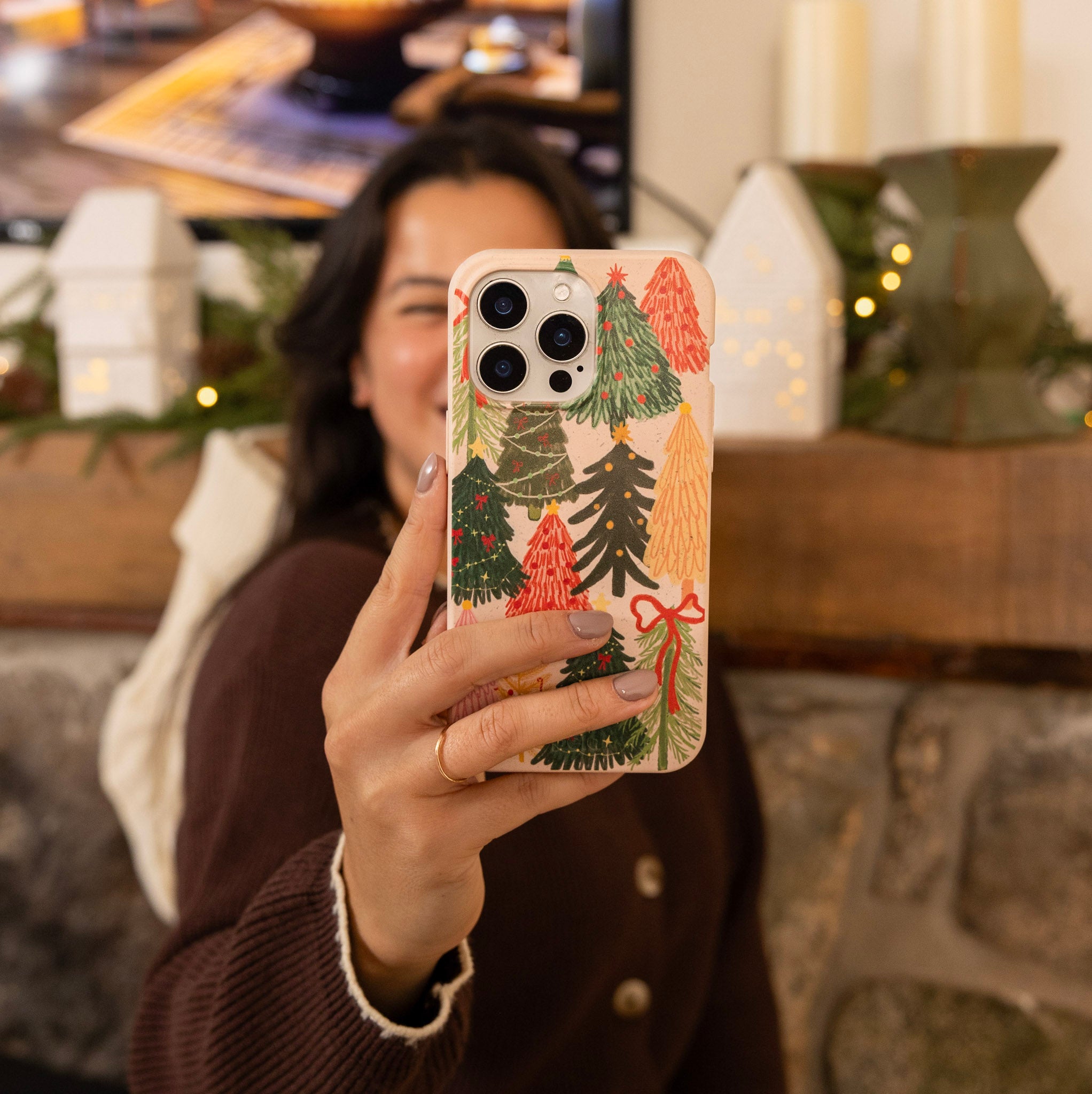 FESTIVE-TREES_IPXR_Seashell