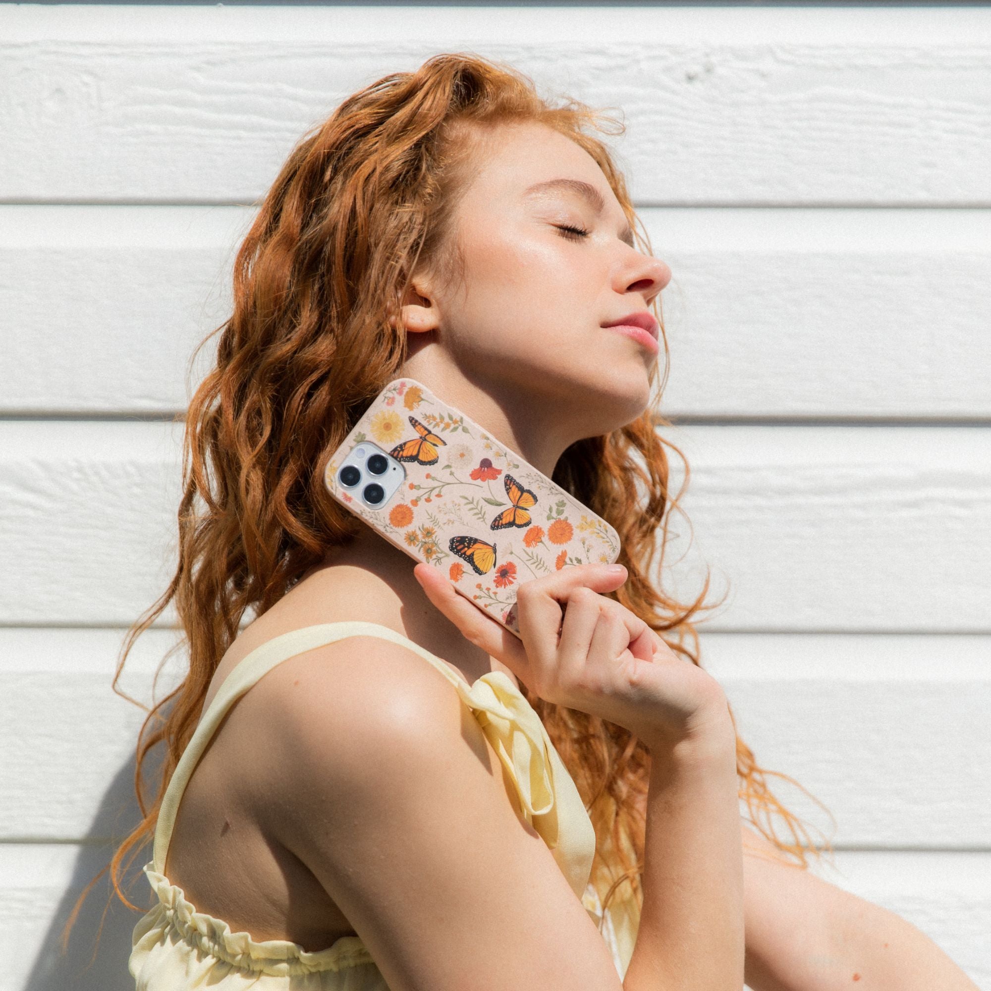 MONARCH-BUTTERFLY_PX7_Seashell_85205aaf-c6ff-4d50-8c40-3fcad7e81091