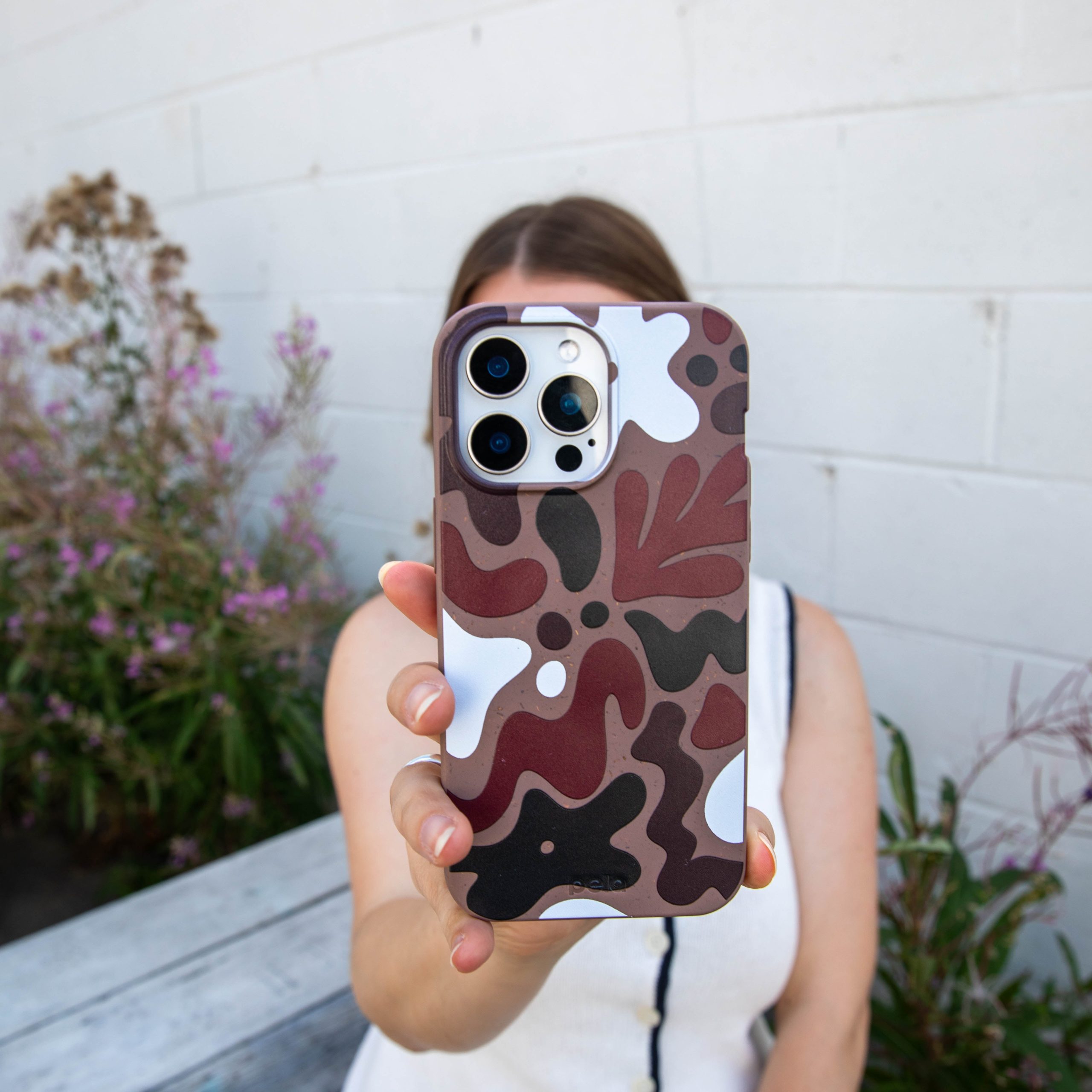 EARTHY-CURVES_S24ULTRA_ChocolateBrown