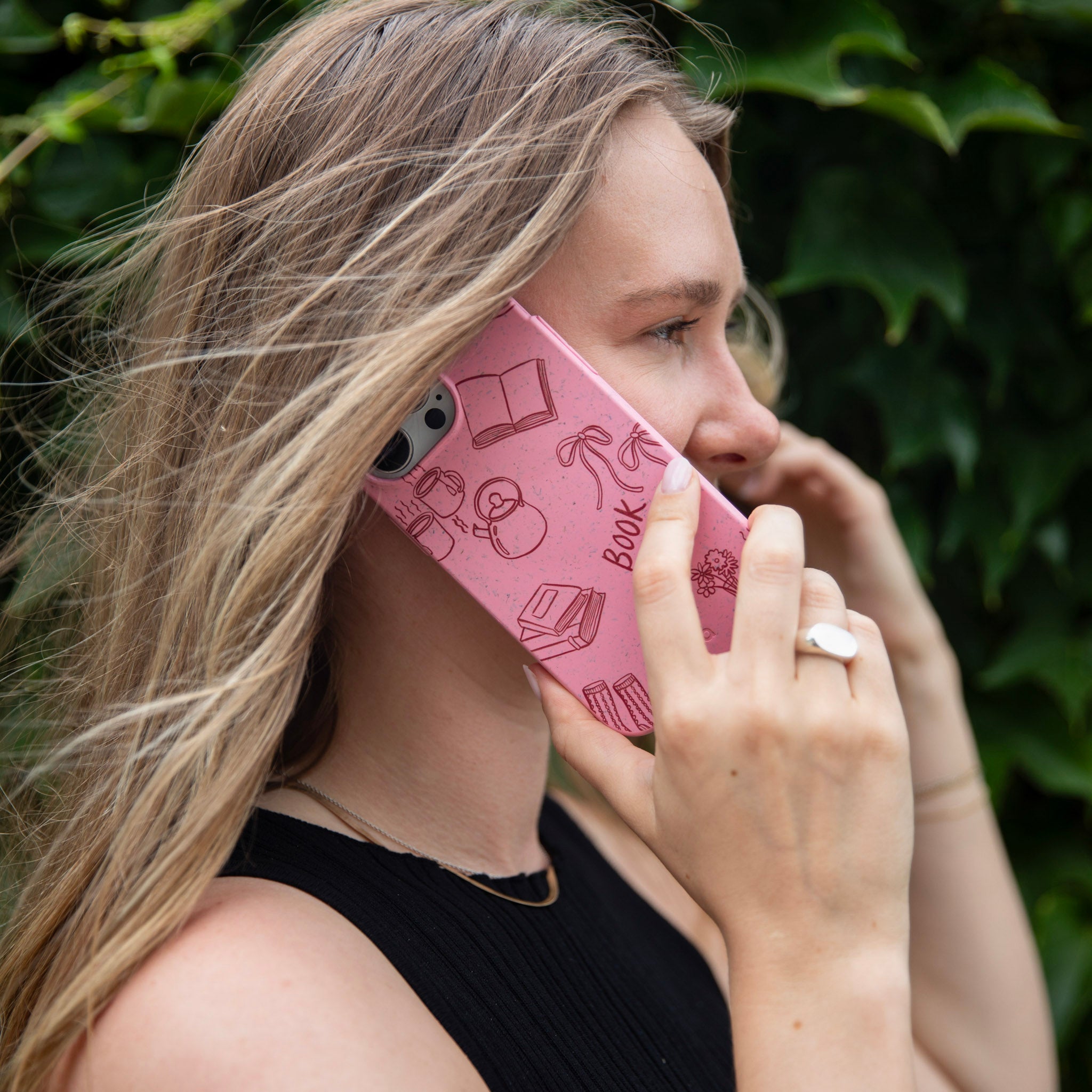 BOOK-CLUB_IP15PLUS_BubblegumPink