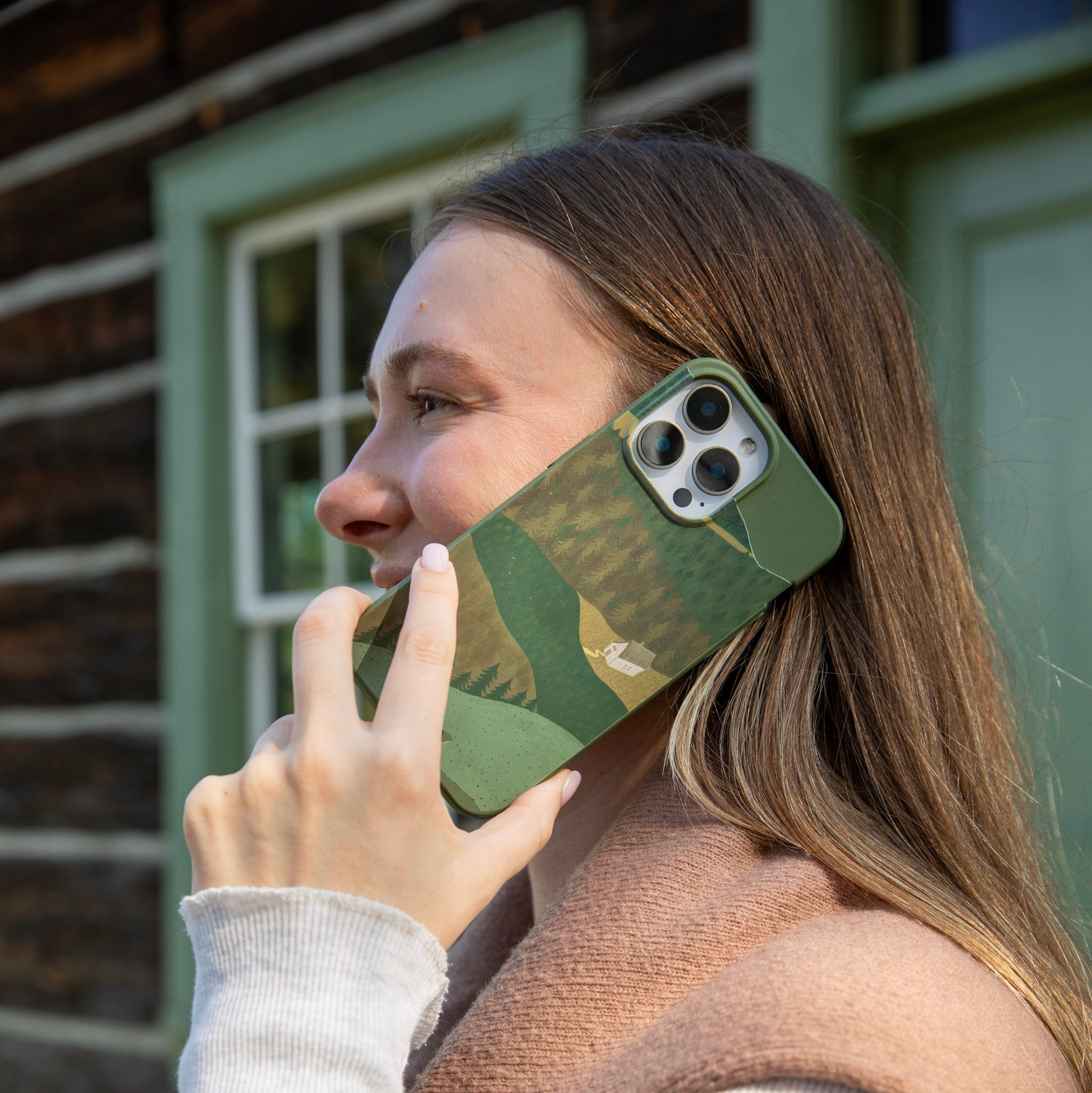 MOUNTAIN-NEST_IP16_ForestFloor