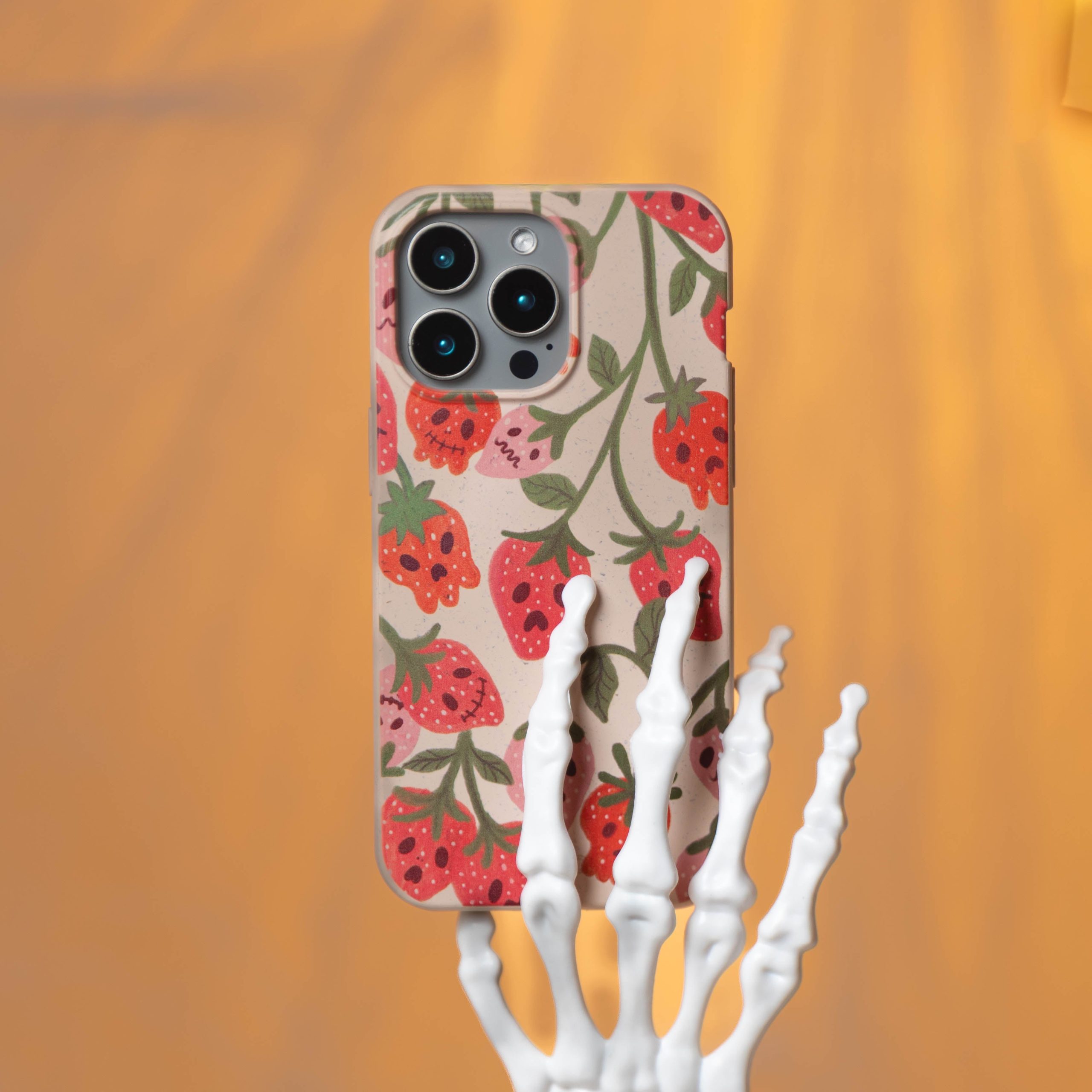 STRAWBOORIES_IP17PMAX_Seashell