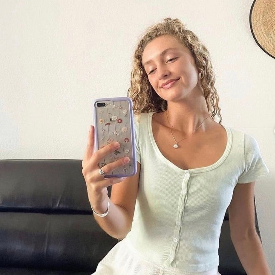 FLORAL-VINES_IP12PMAX-CLEAR_Lavender_bf3f6eb2-6ccb-4231-9a43-5e470da47e15