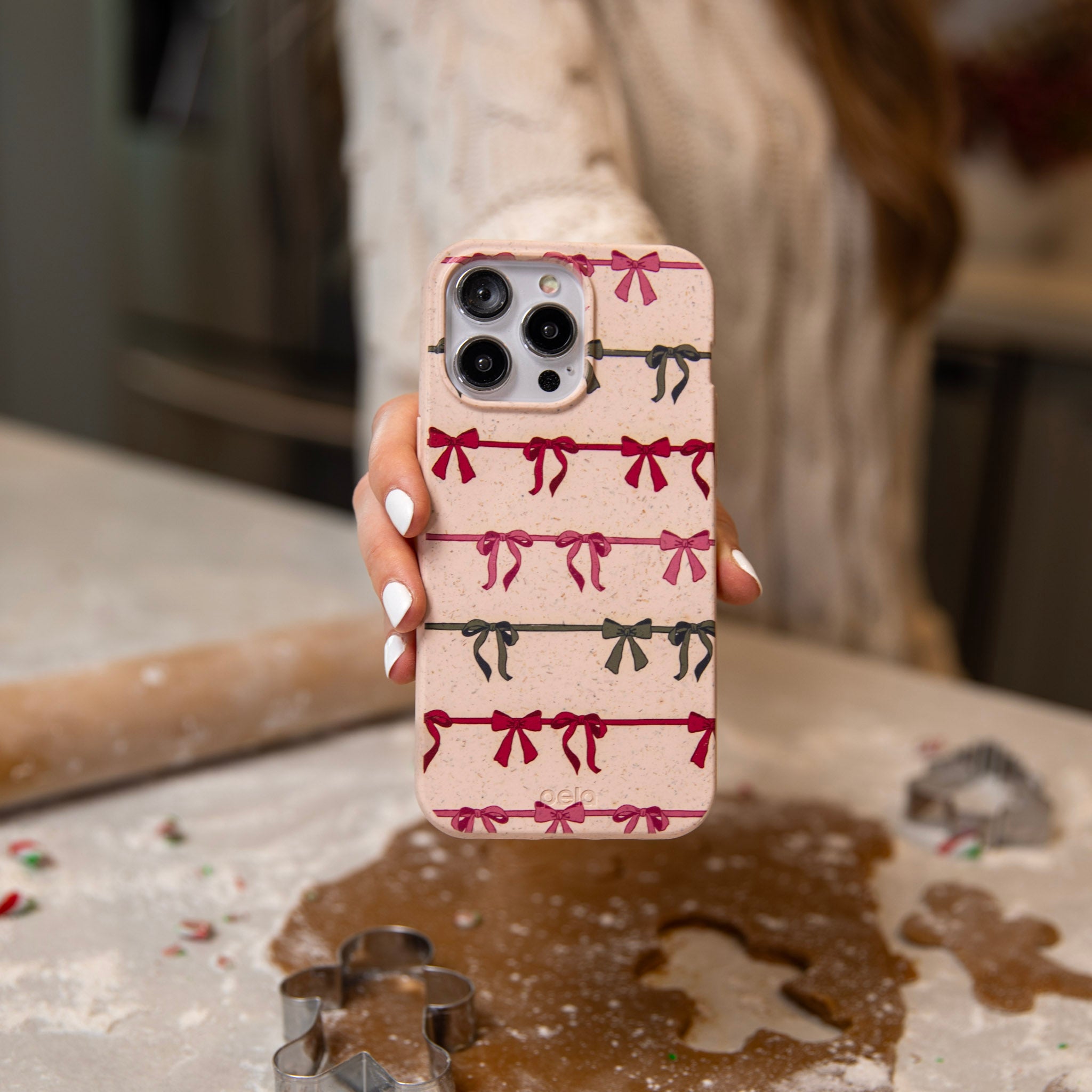 HOLIDAY-BOWS_PX8P_Seashell