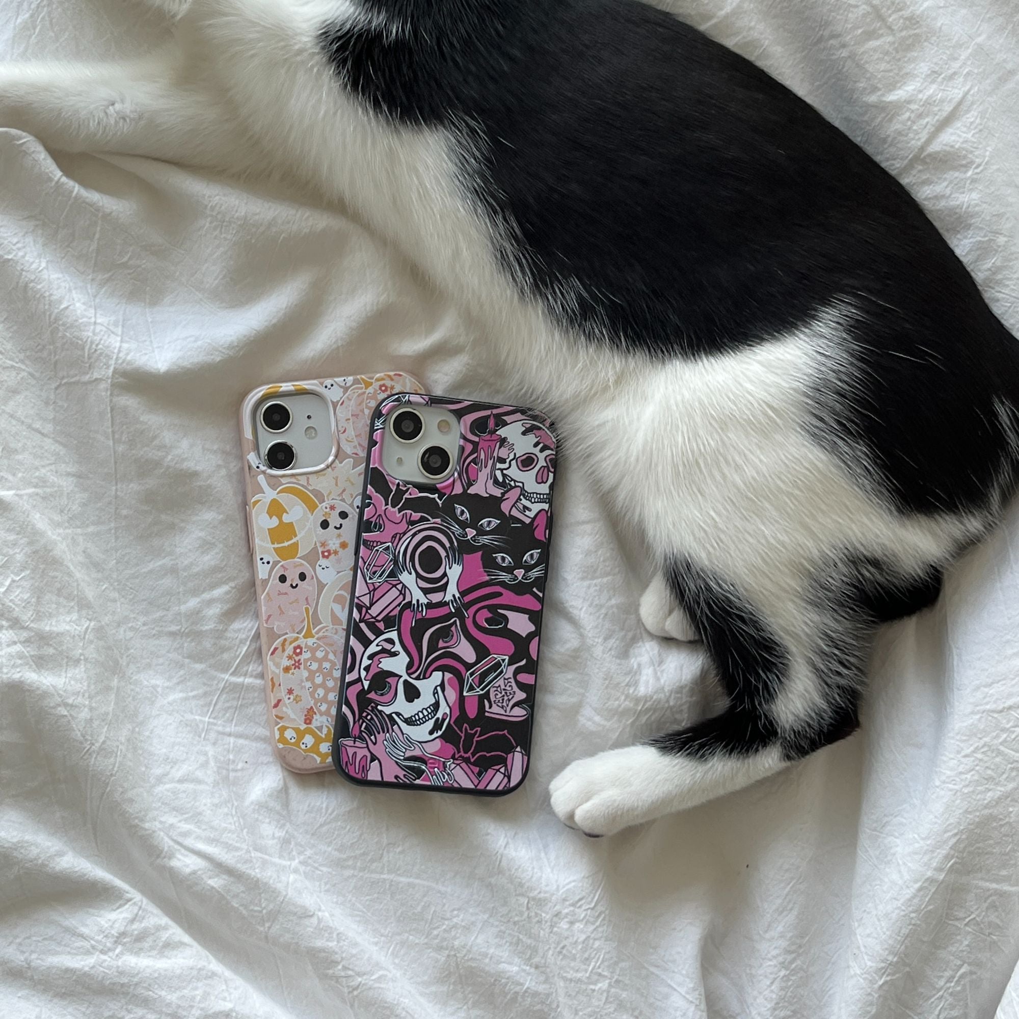 SPELLBOUND-GHOULS_IP15PLUS_Black_9630ad84-0d0f-49fb-868c-7baa9d972095