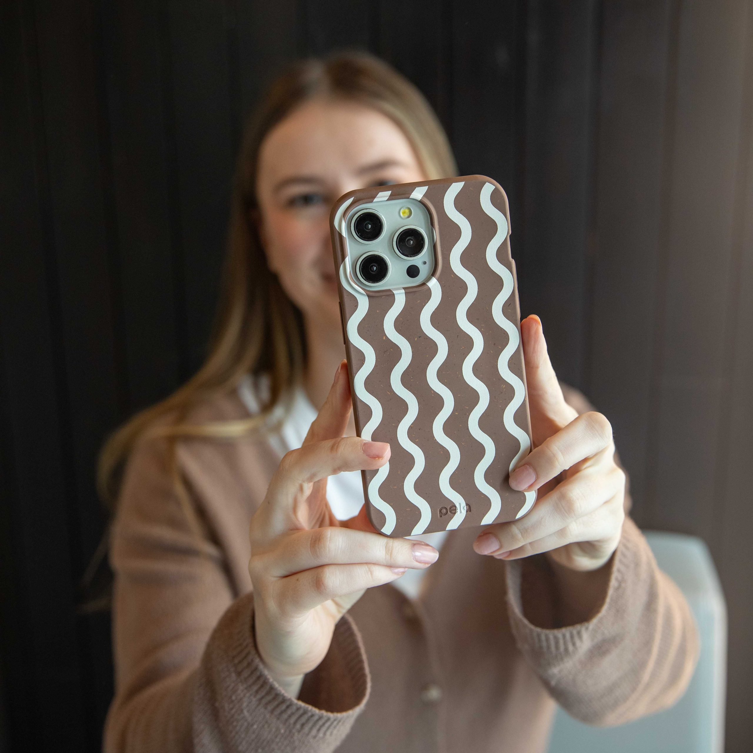 LATTE-WAVES_PX6_ChocolateBrown