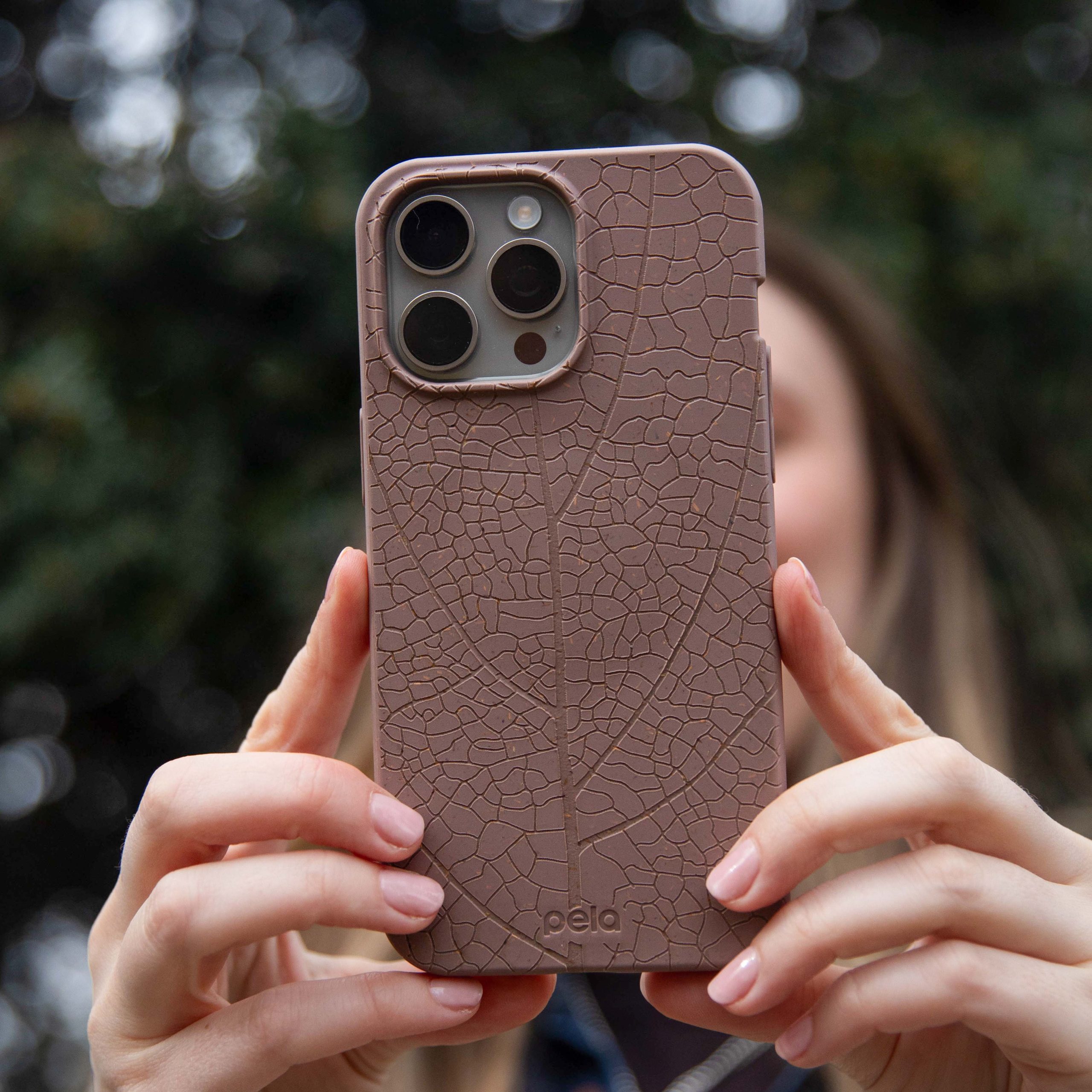 LEAF-VEINS_PX6A_ChocolateBrown