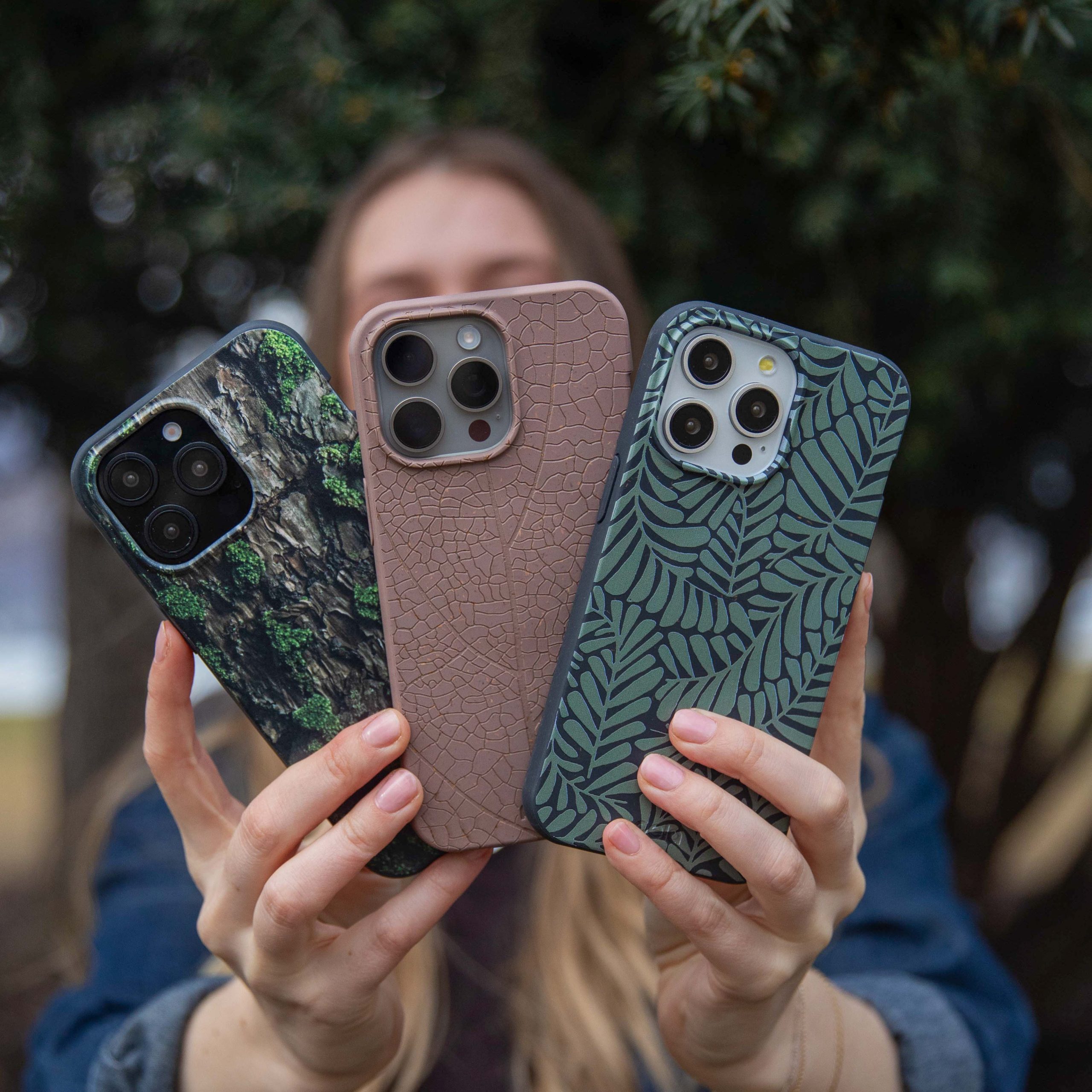 LEAF-VEINS_IP14P_ChocolateBrown