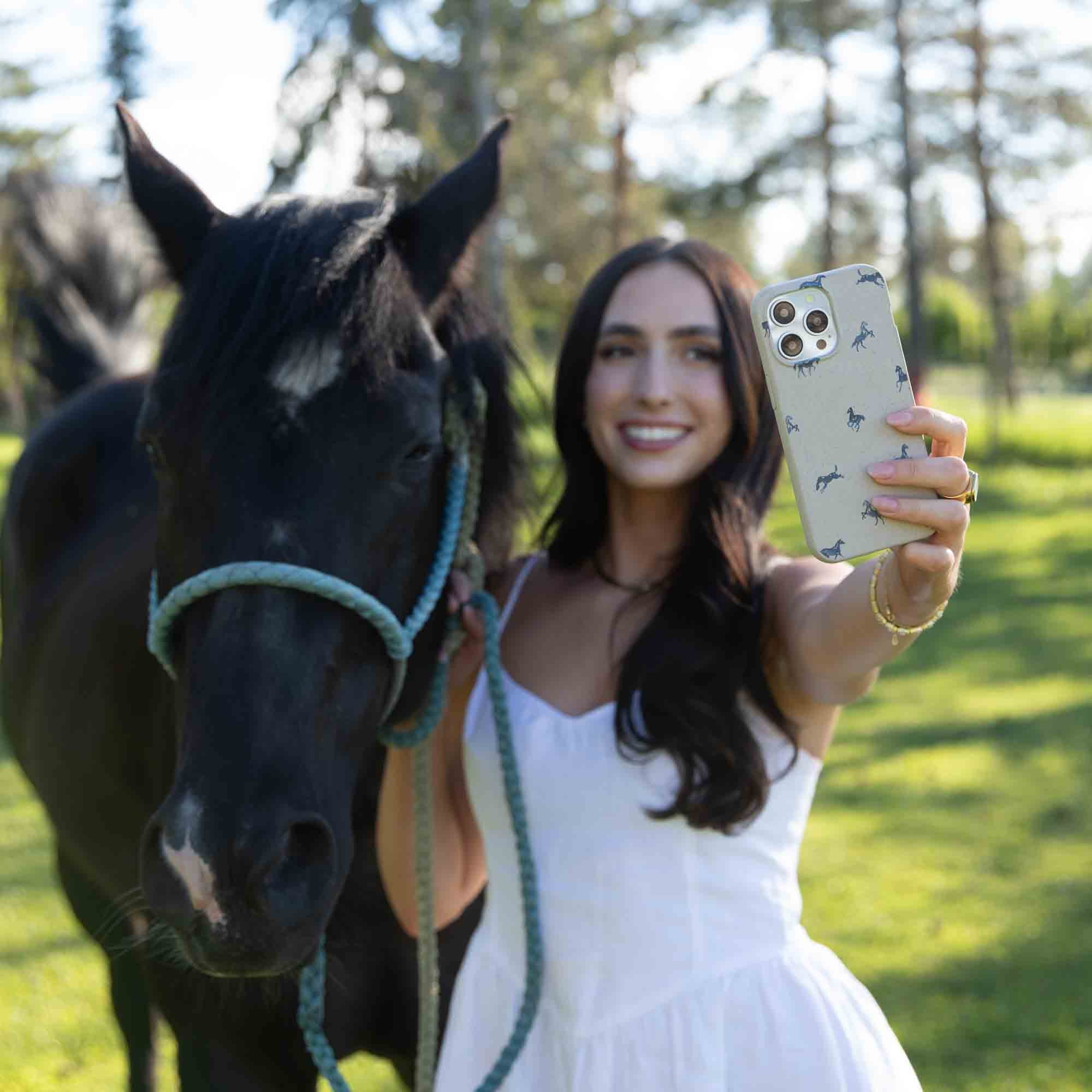 MINI-HORSES_S24_LondonFog