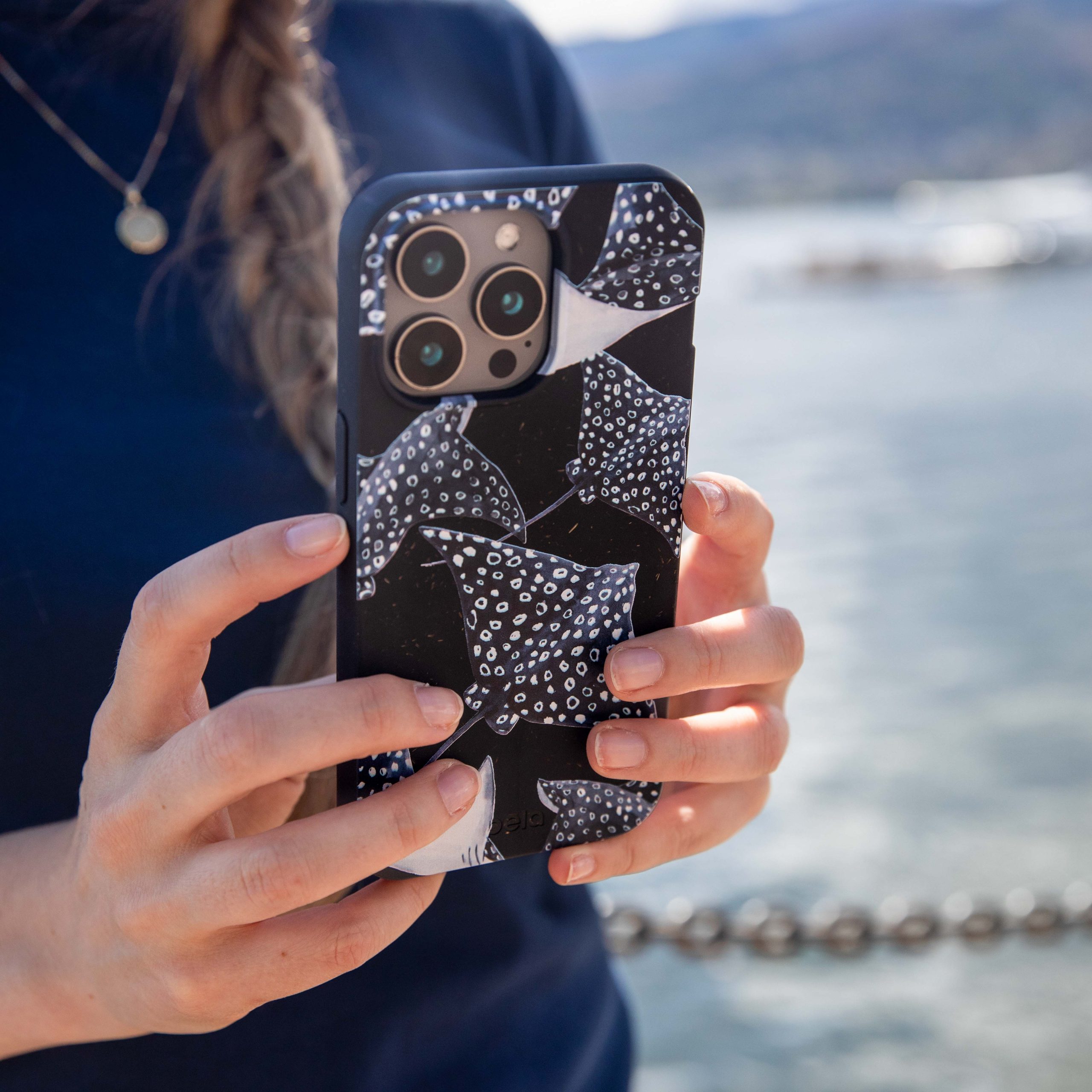 MIDNIGHT-RAYS_PX6_Black