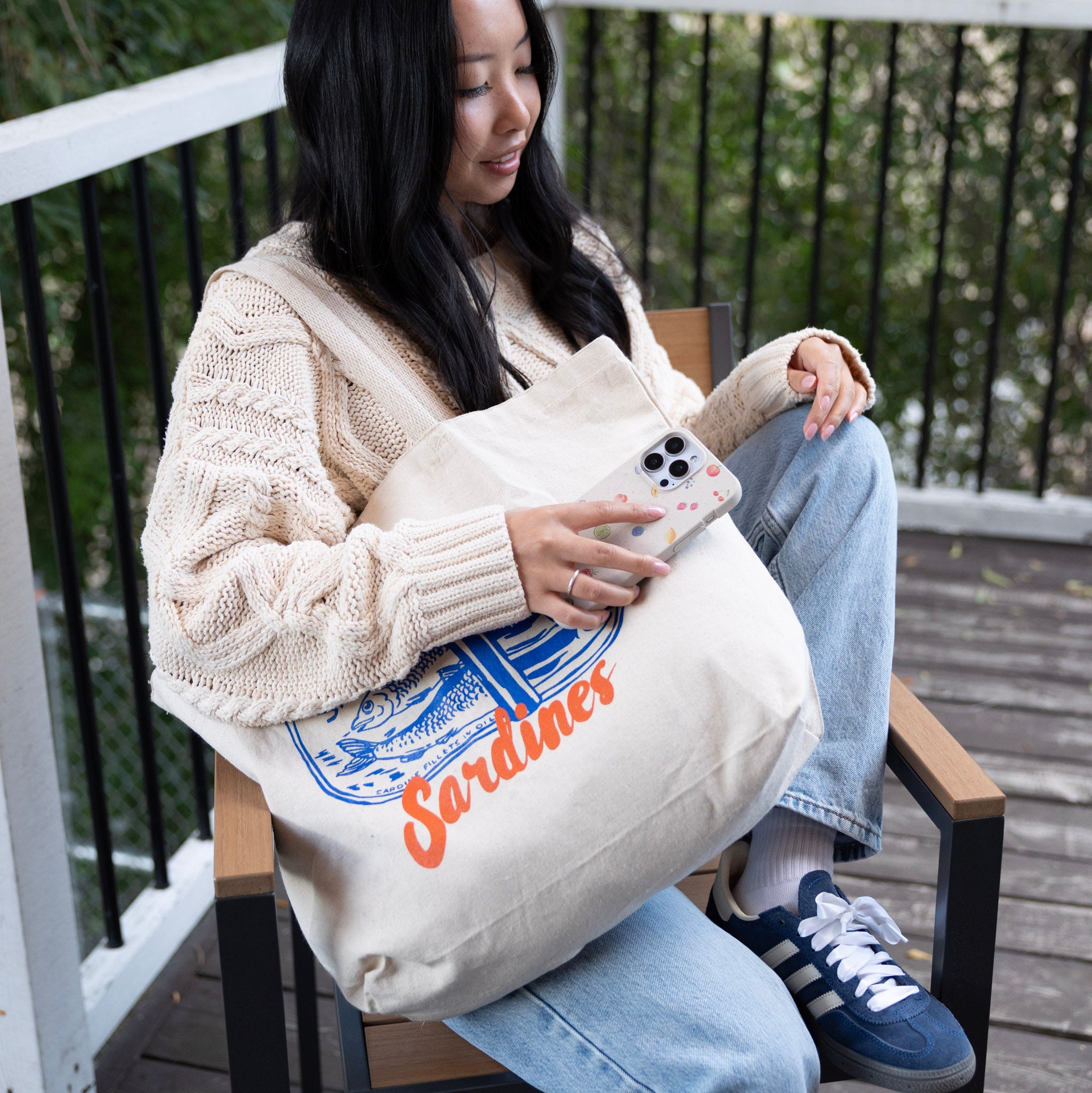 Sardines_Everyday_Tote_PDP4