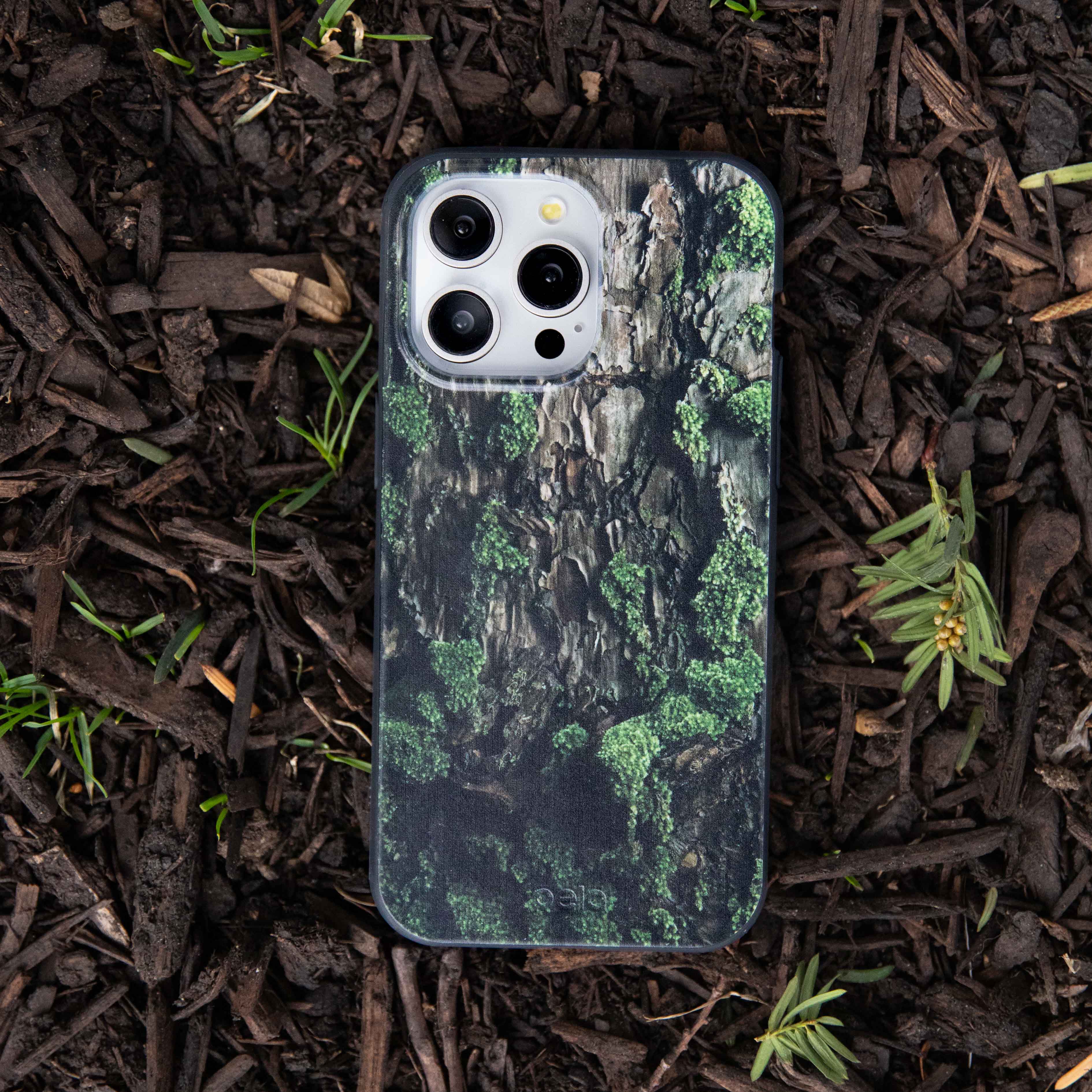 TREE-BARK_IP14_Black