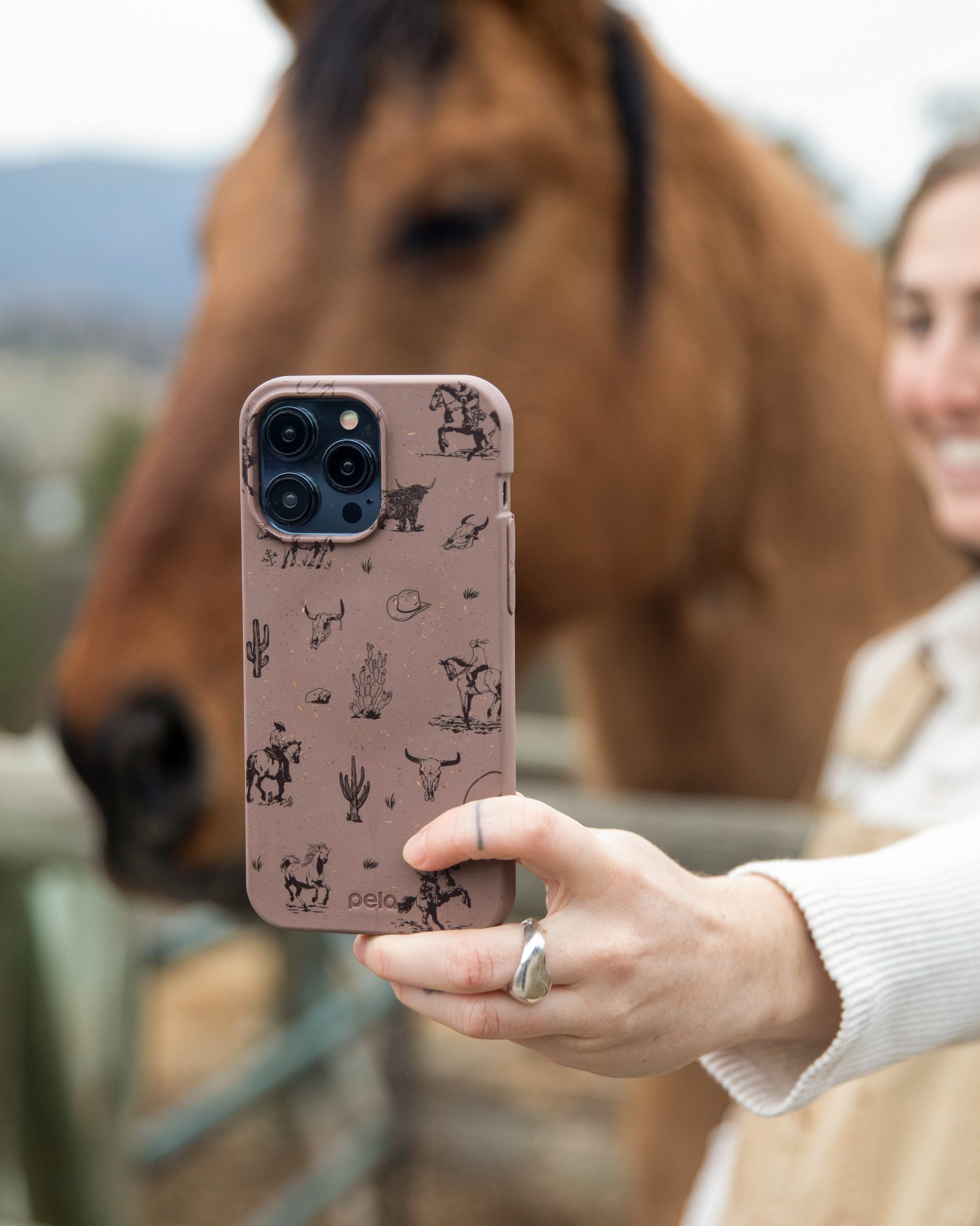 WILD-FRONTIER_IP17_ChocolateBrown