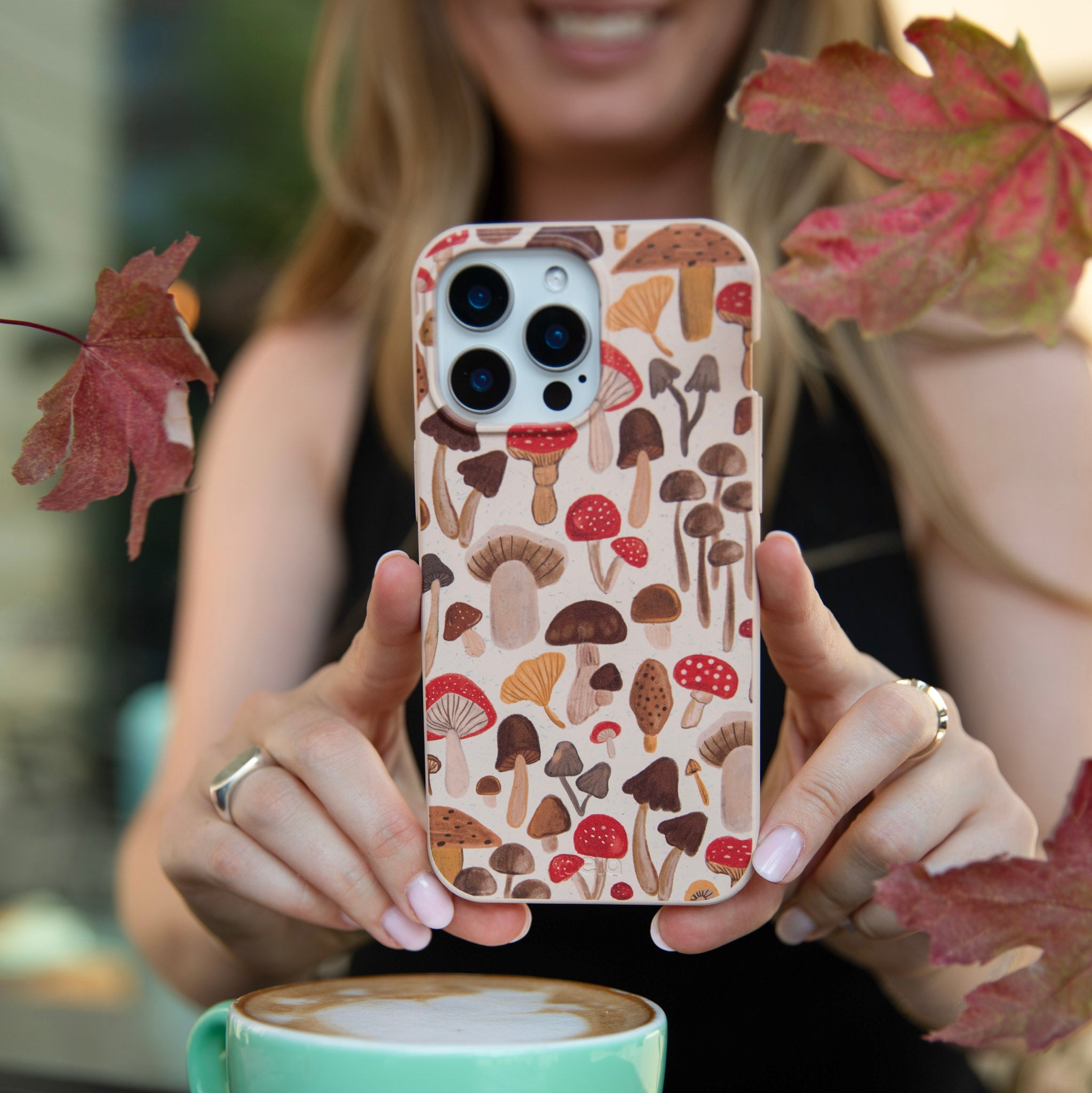 SHROOMY-DAYS_PX8A_Seashell