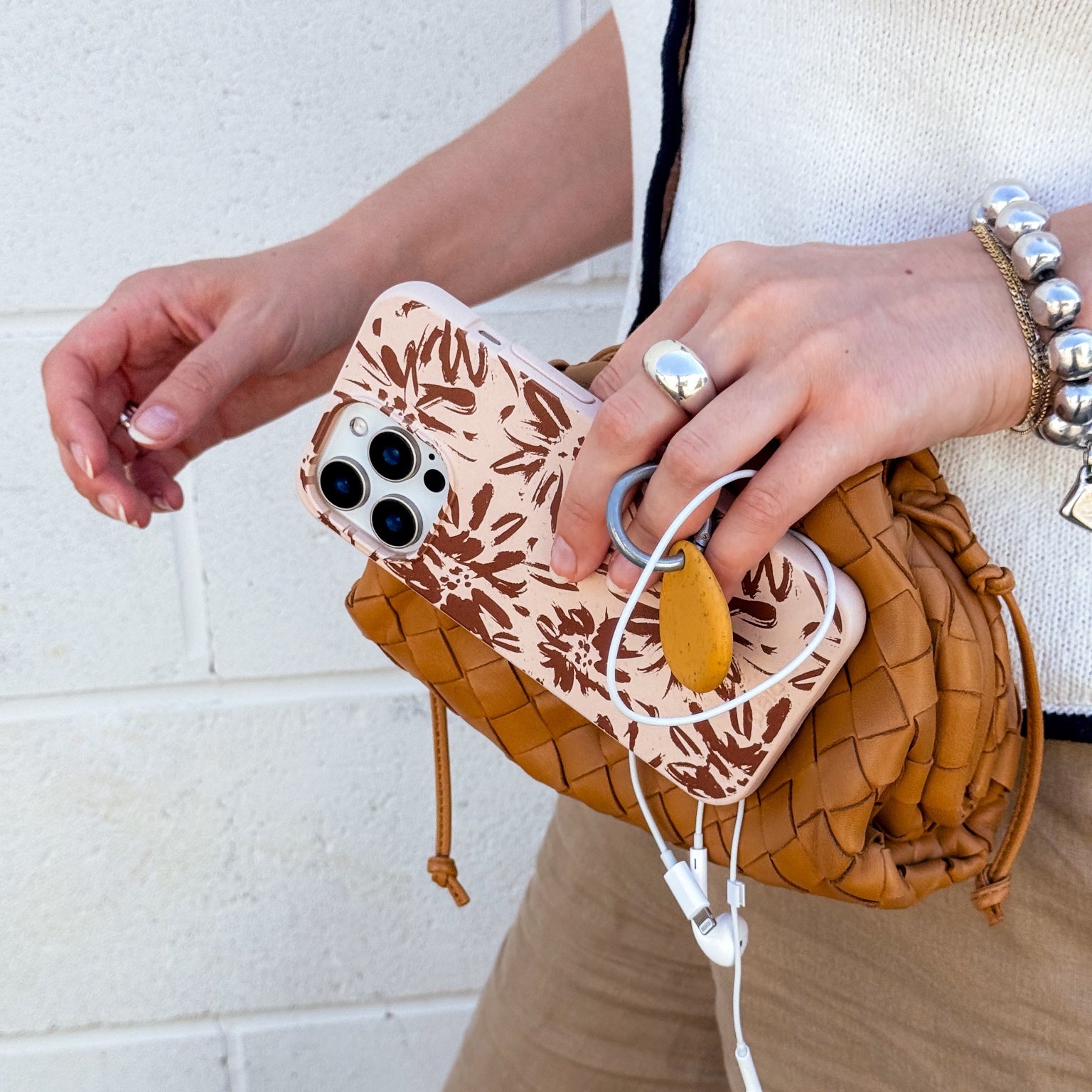 PETAL-BURST_IPXR_Seashell