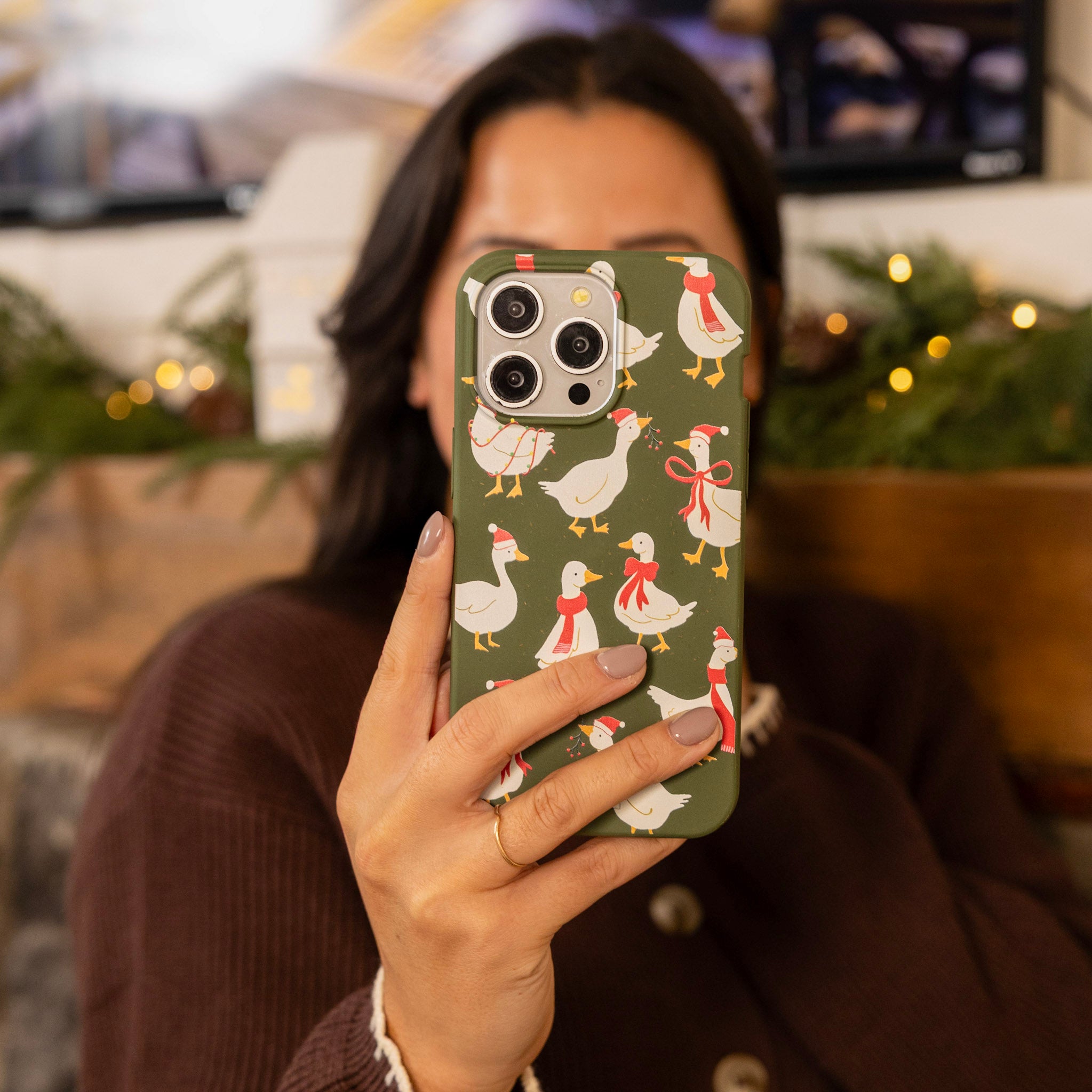 DUCK-THE-HALLS_IP14_ForestFloor