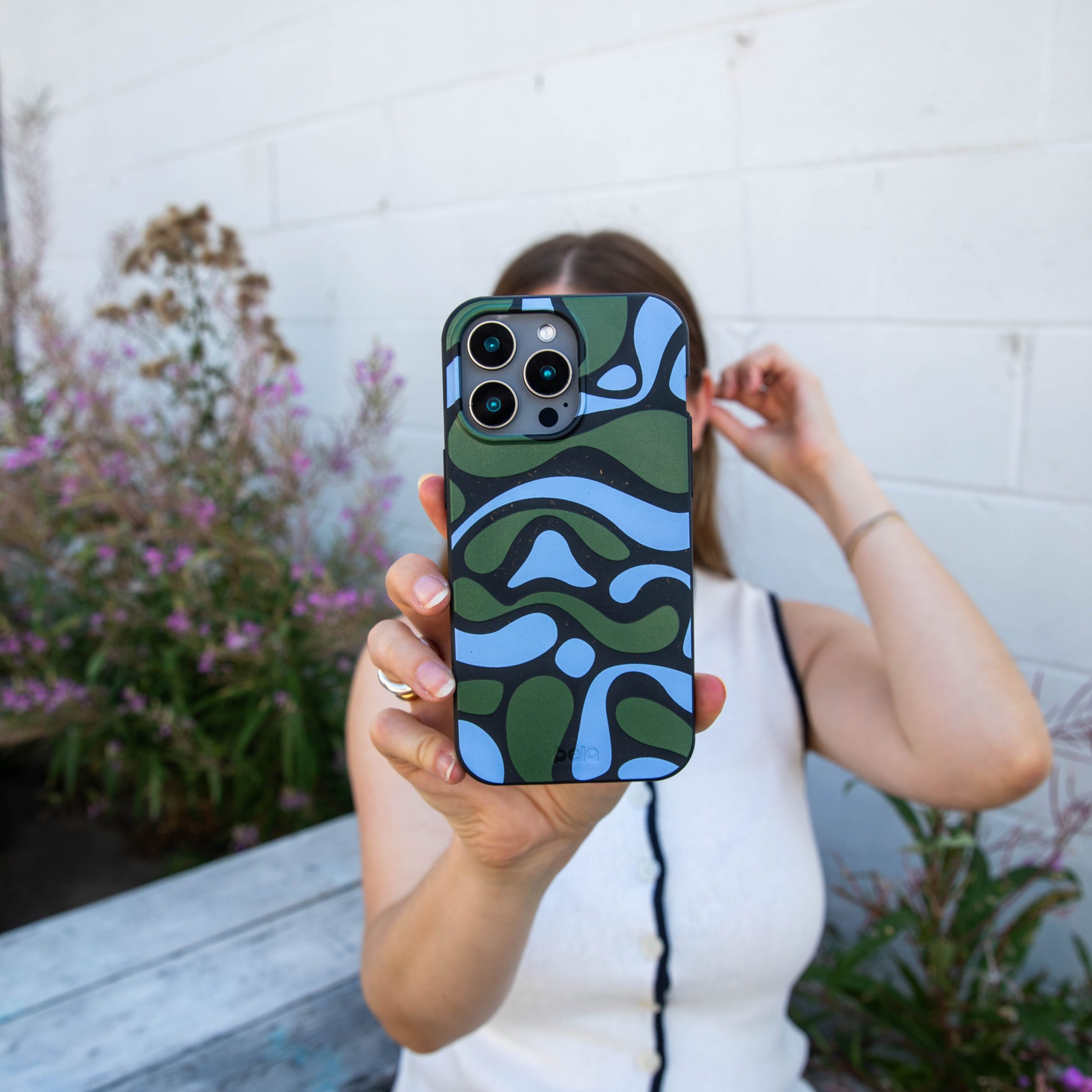 CURVE-AND-FLOW_IP11P_Black