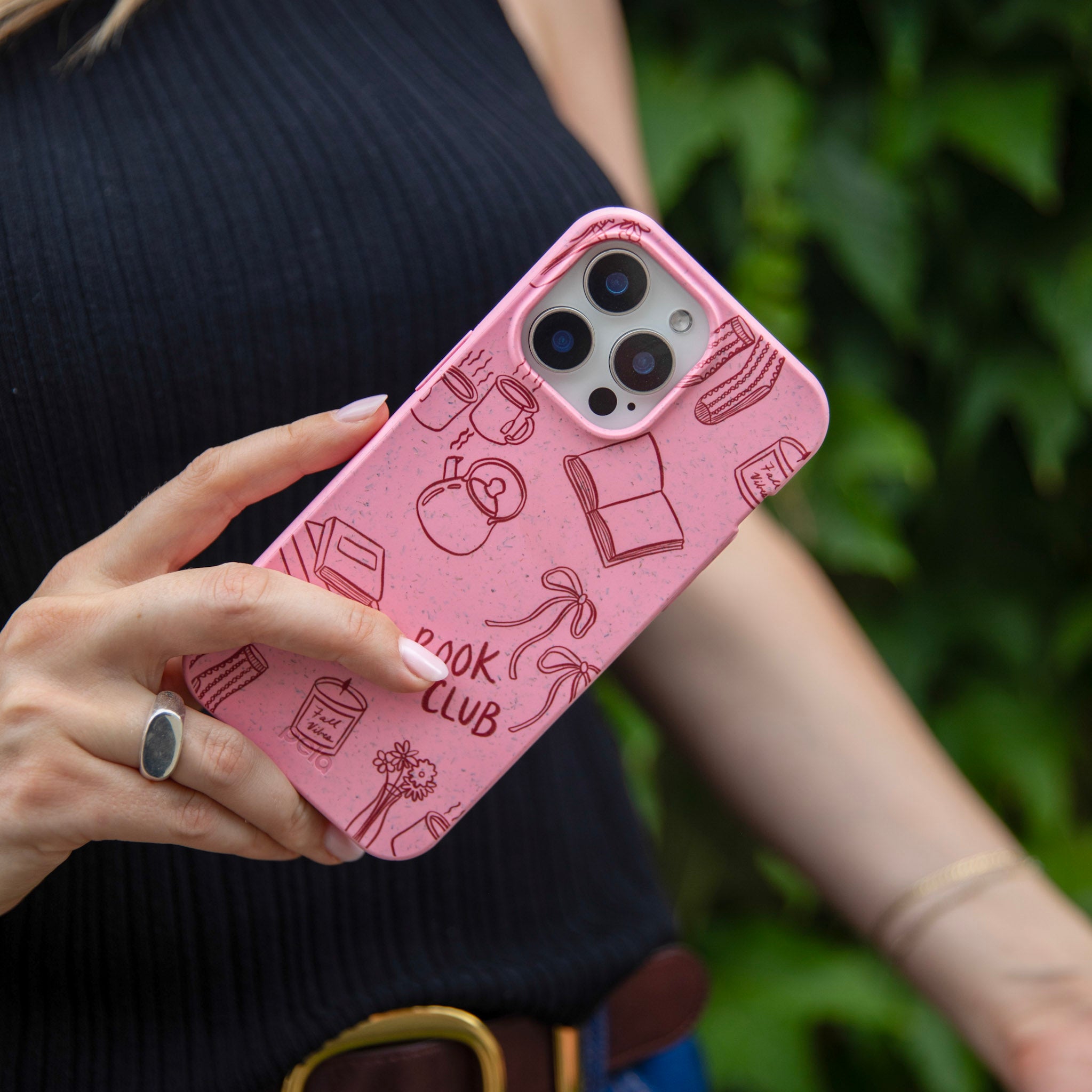 BOOK-CLUB_IP14PMAX_BubblegumPink