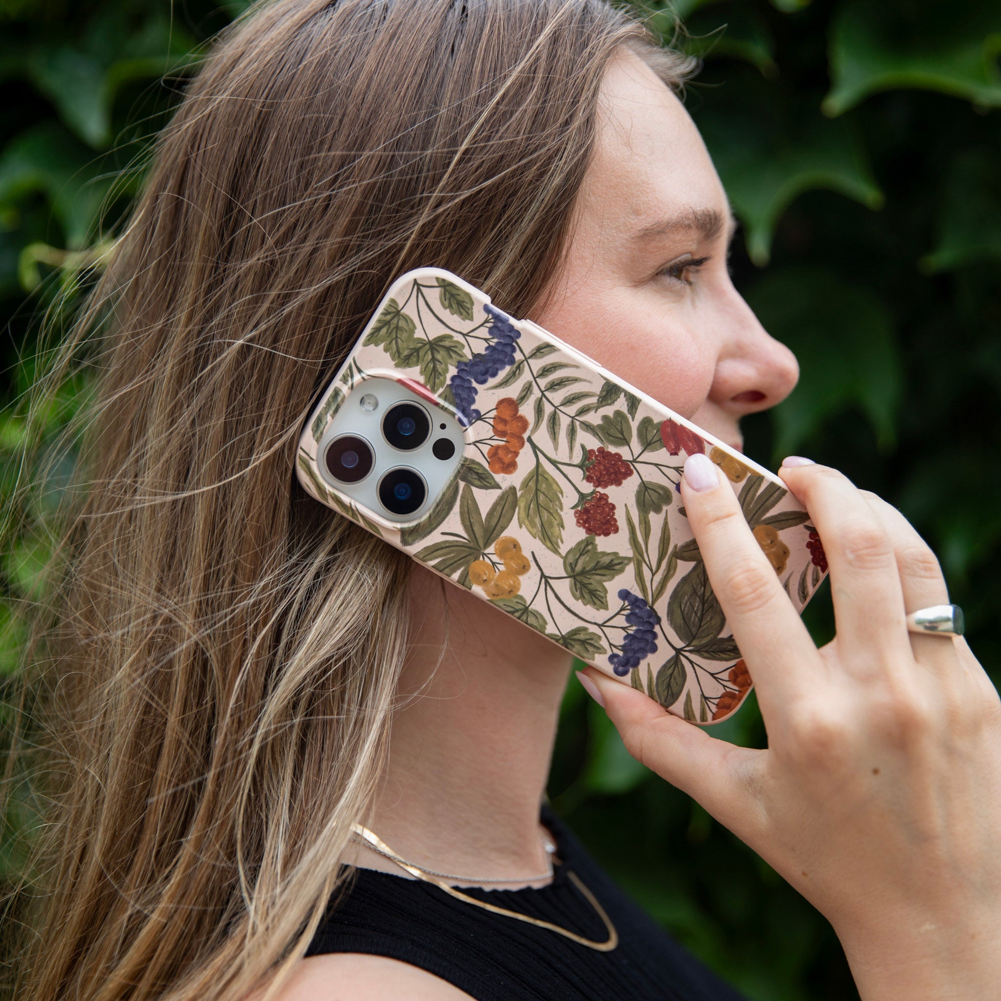 FALL-BERRIES_S23_Seashell