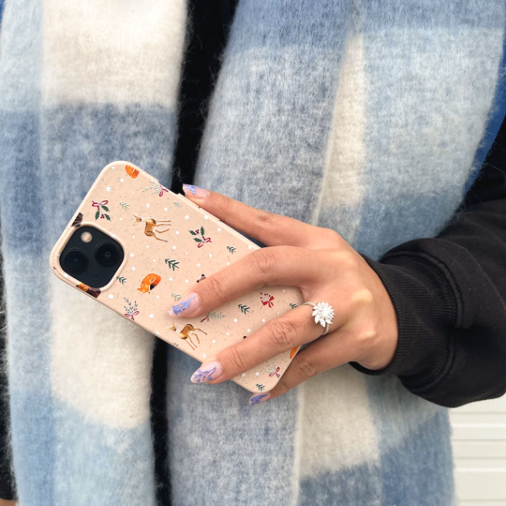 WINTER-WOODLAND_IP11P_Seashell